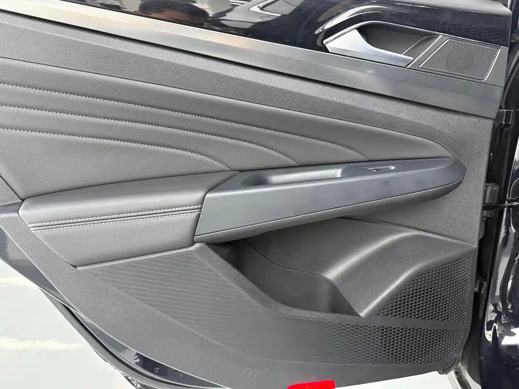Volkswagen Passat — миниатюра 11