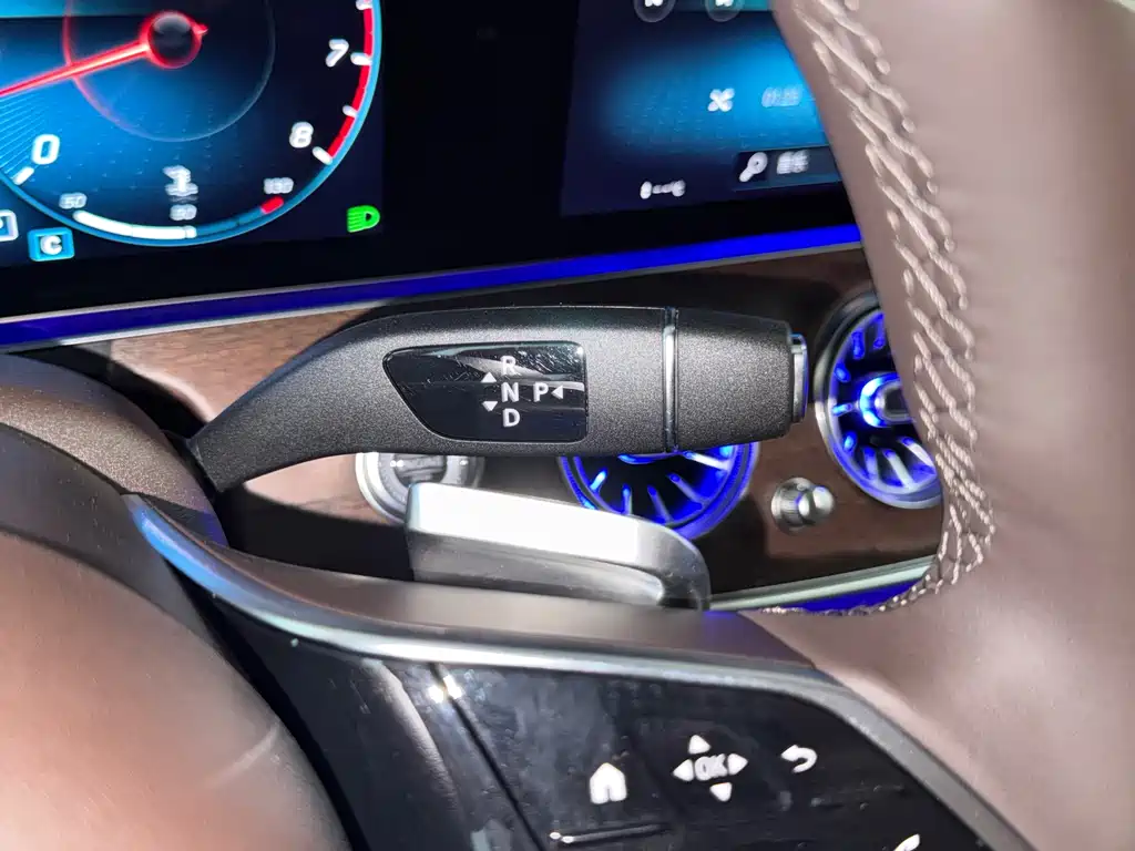 Mercedes-Benz E-Class — миниатюра 49
