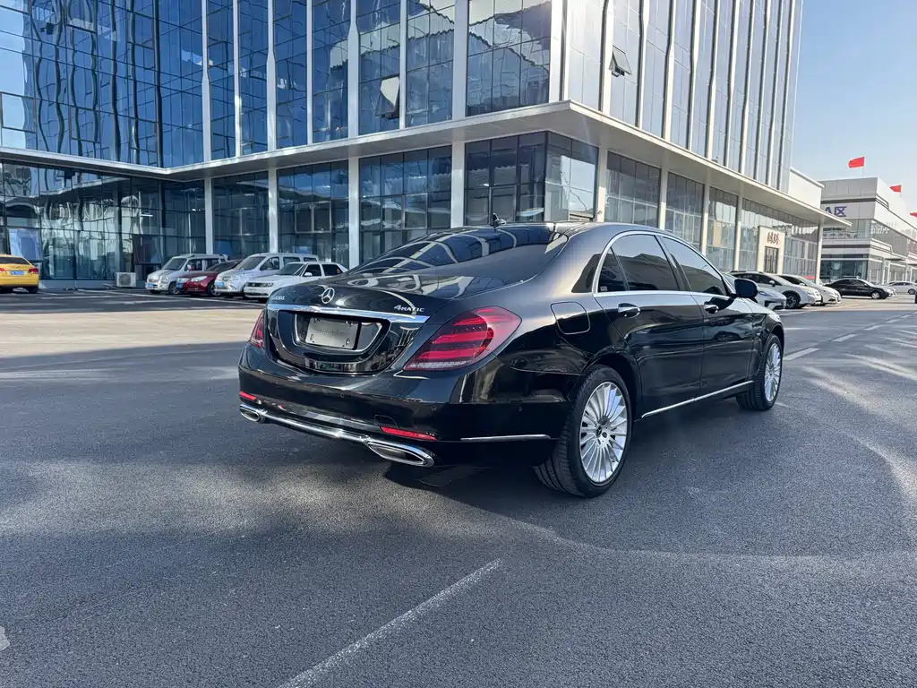 Mercedes-Benz S-Class — миниатюра 8