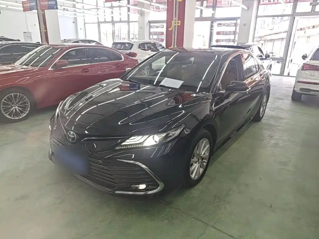 Toyota Camry — миниатюра 2
