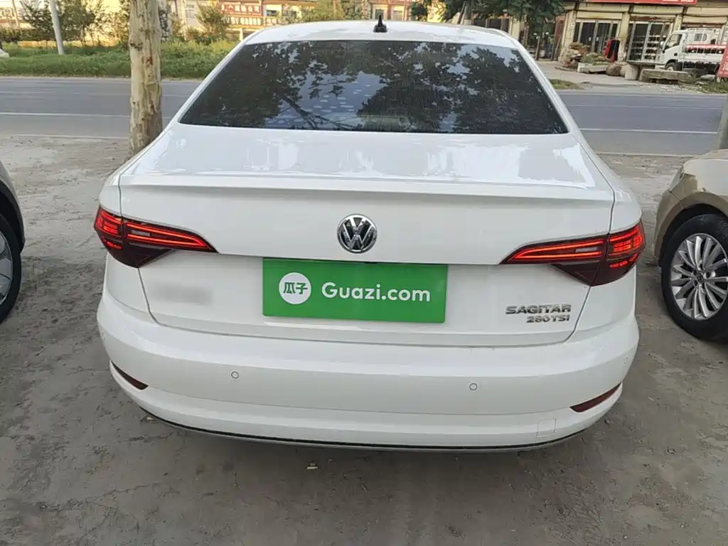Volkswagen Sagitar — миниатюра 6