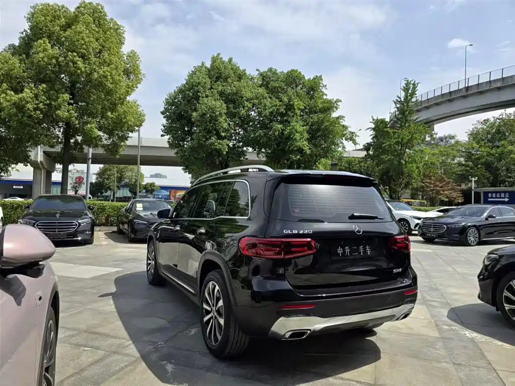 Mercedes-Benz GLB 2024 GLB 220 Fashion