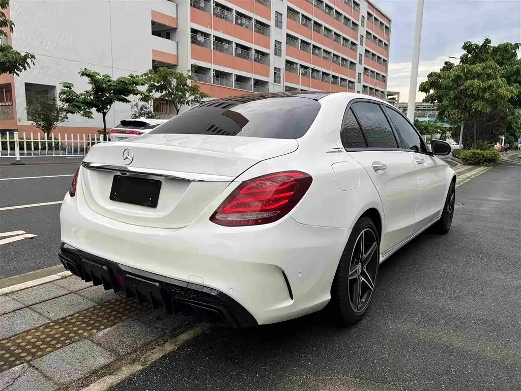 Mercedes-Benz C-Class — миниатюра 8
