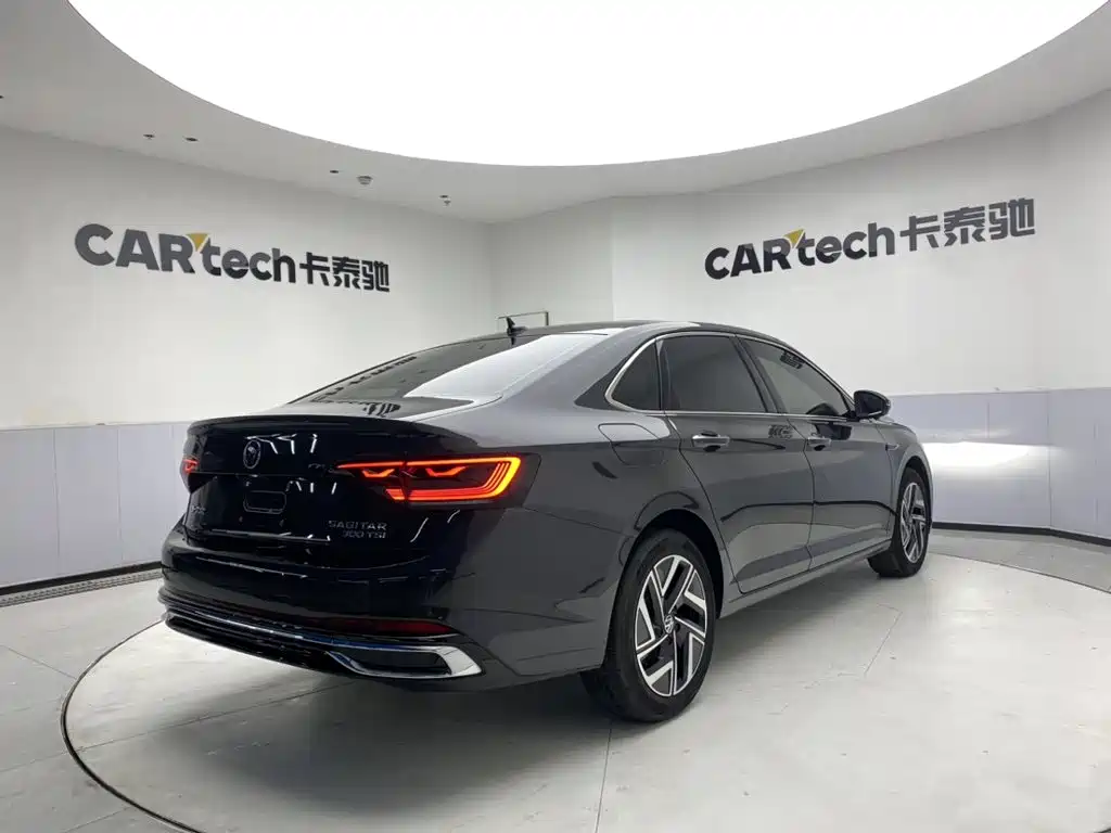 Volkswagen Sagitar — миниатюра 5