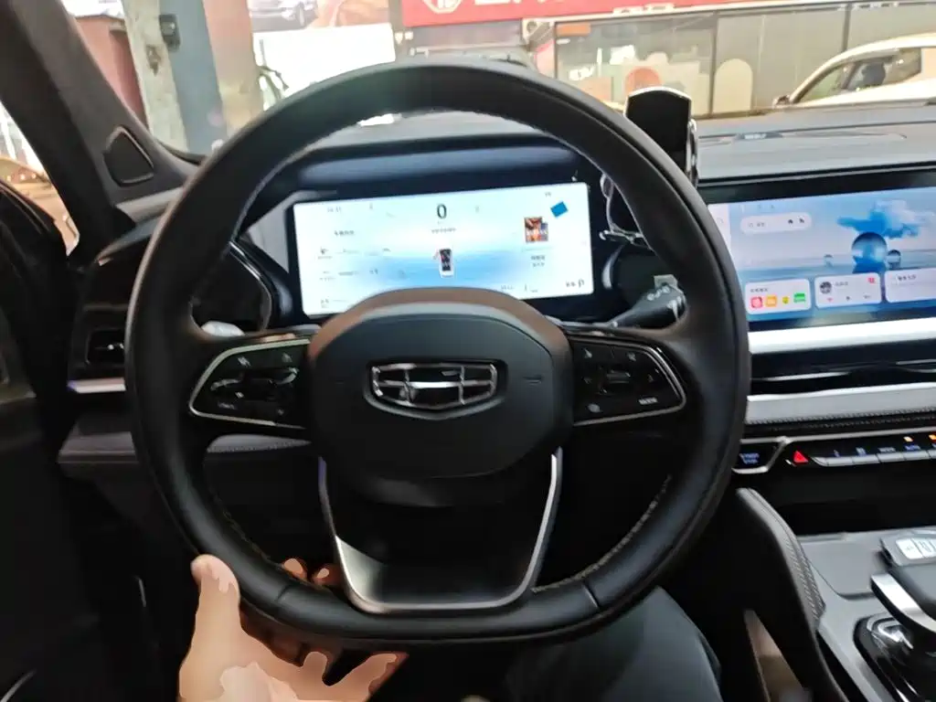 Geely Xingyue L — миниатюра 11