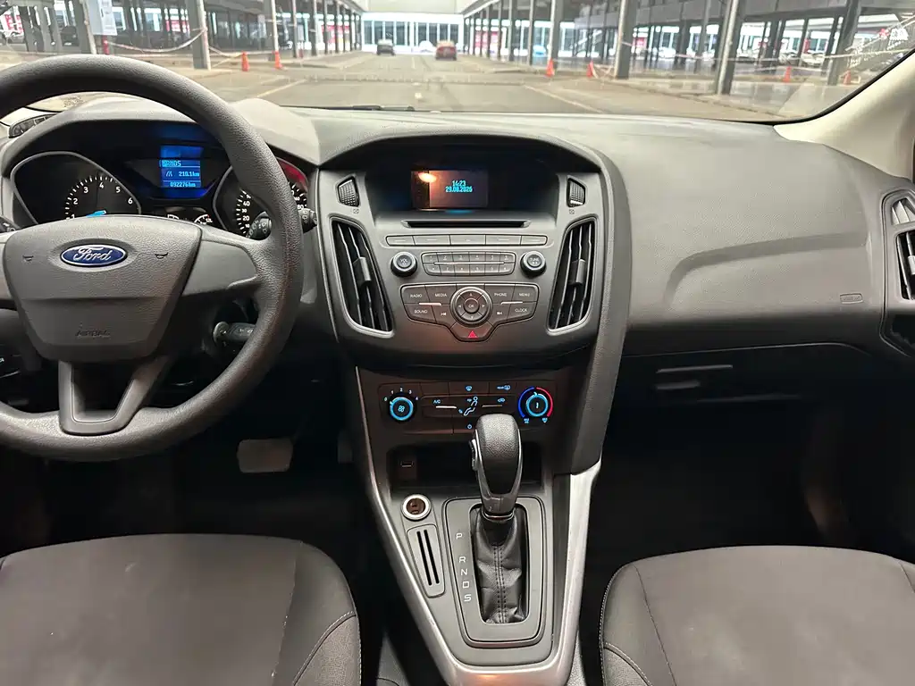 Ford Focus — миниатюра 6