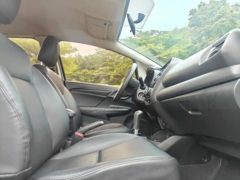 Honda Fit — миниатюра 14