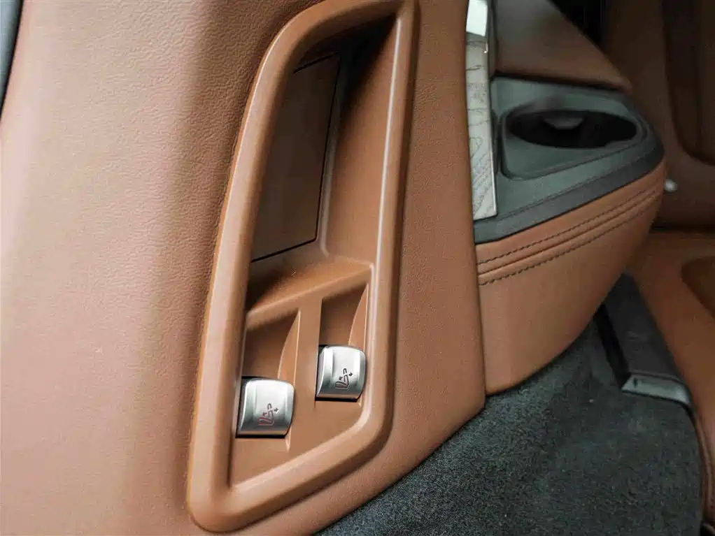 BMW X7 — миниатюра 20