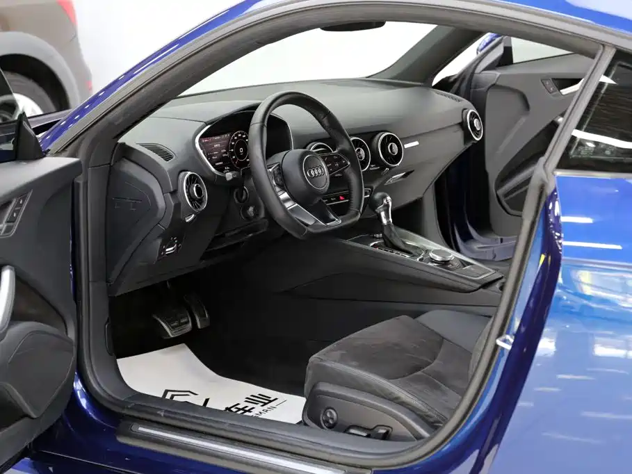 Audi TT — миниатюра 6