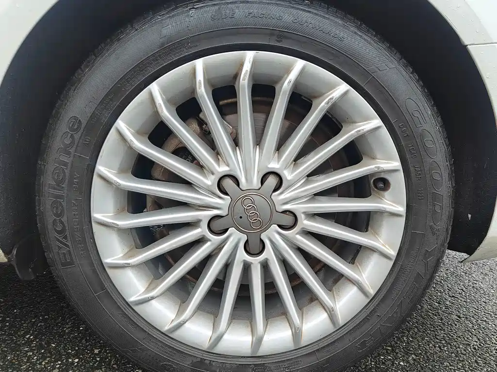 Audi A4L — миниатюра 11