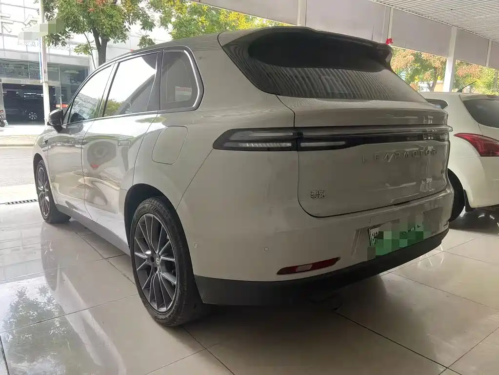 Leapmotor Leapmotor C10 — миниатюра 7