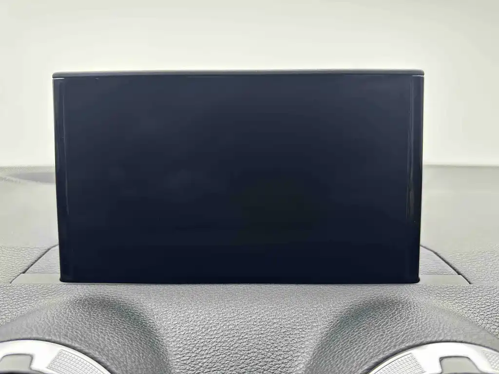 Audi Q2L — миниатюра 15