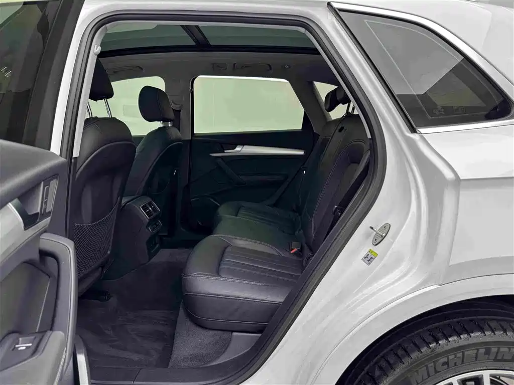 Audi Q5L — миниатюра 20