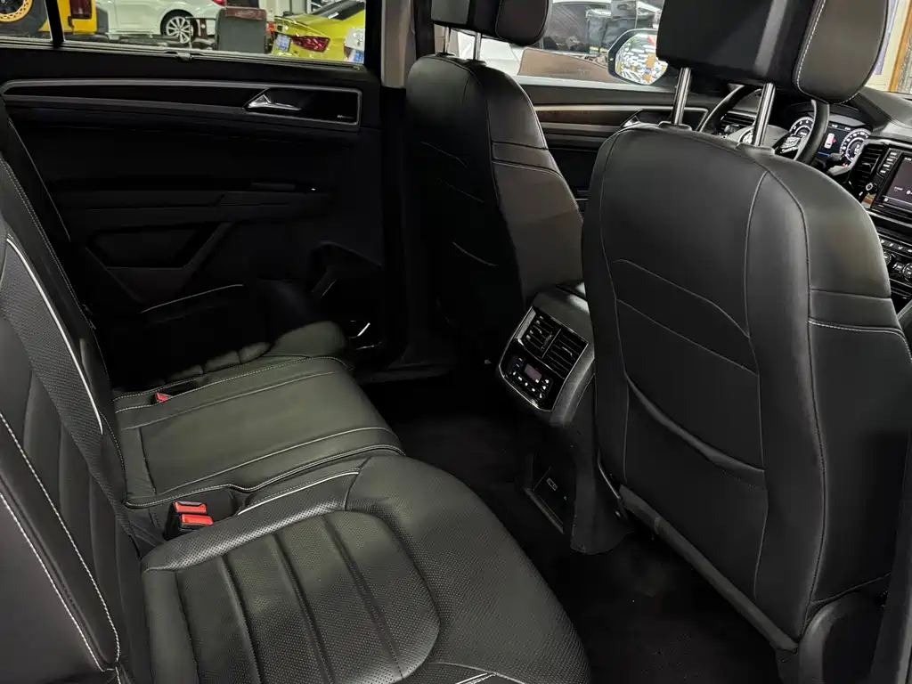 Volkswagen Teramont — миниатюра 6