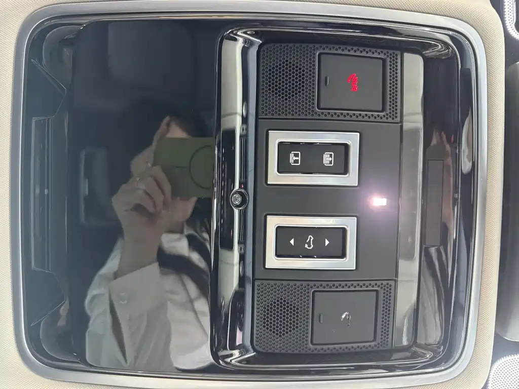 Land Rover Range Rover — миниатюра 30