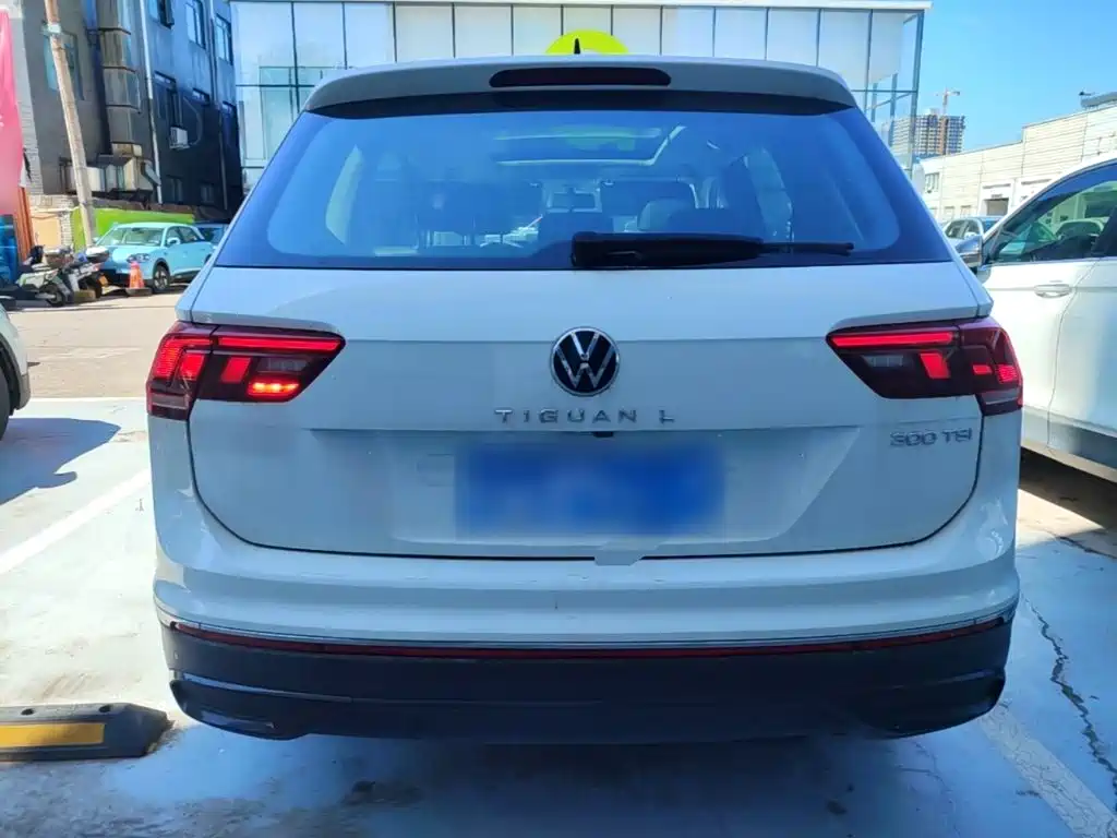 Volkswagen Tiguan L — миниатюра 6
