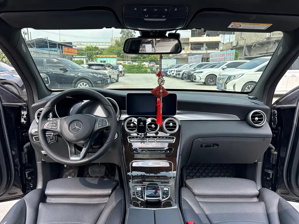Mercedes-Benz GLC — миниатюра 9