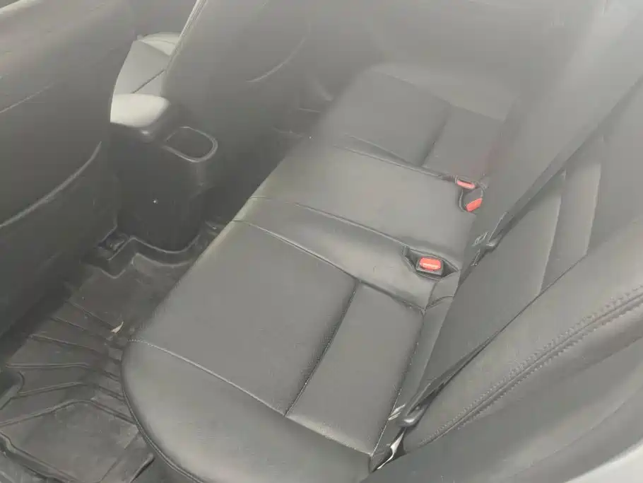 Toyota Yaris L — миниатюра 11