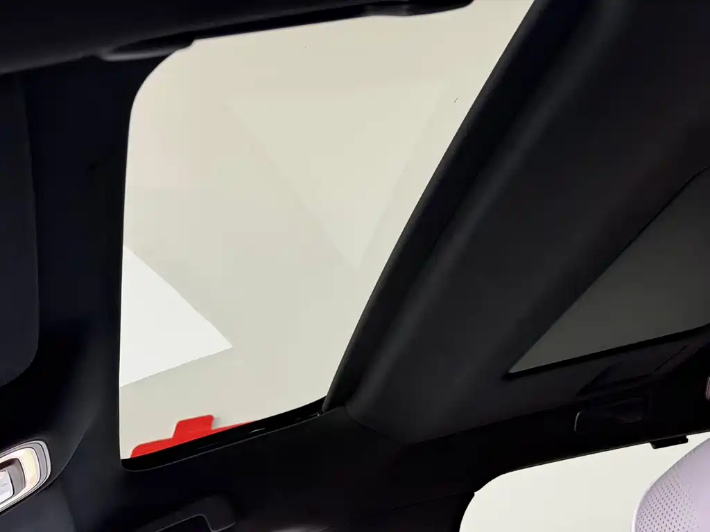 NIO ES8 — миниатюра 6