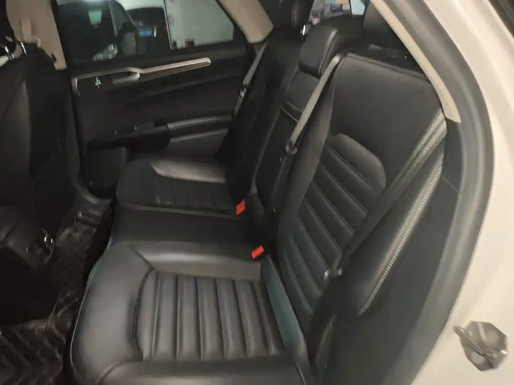 Ford Mondeo — миниатюра 15