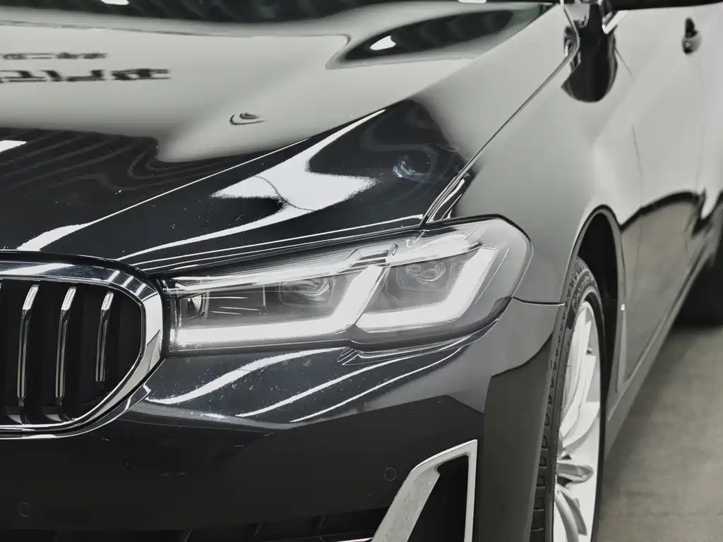 BMW 5 Series — миниатюра 28