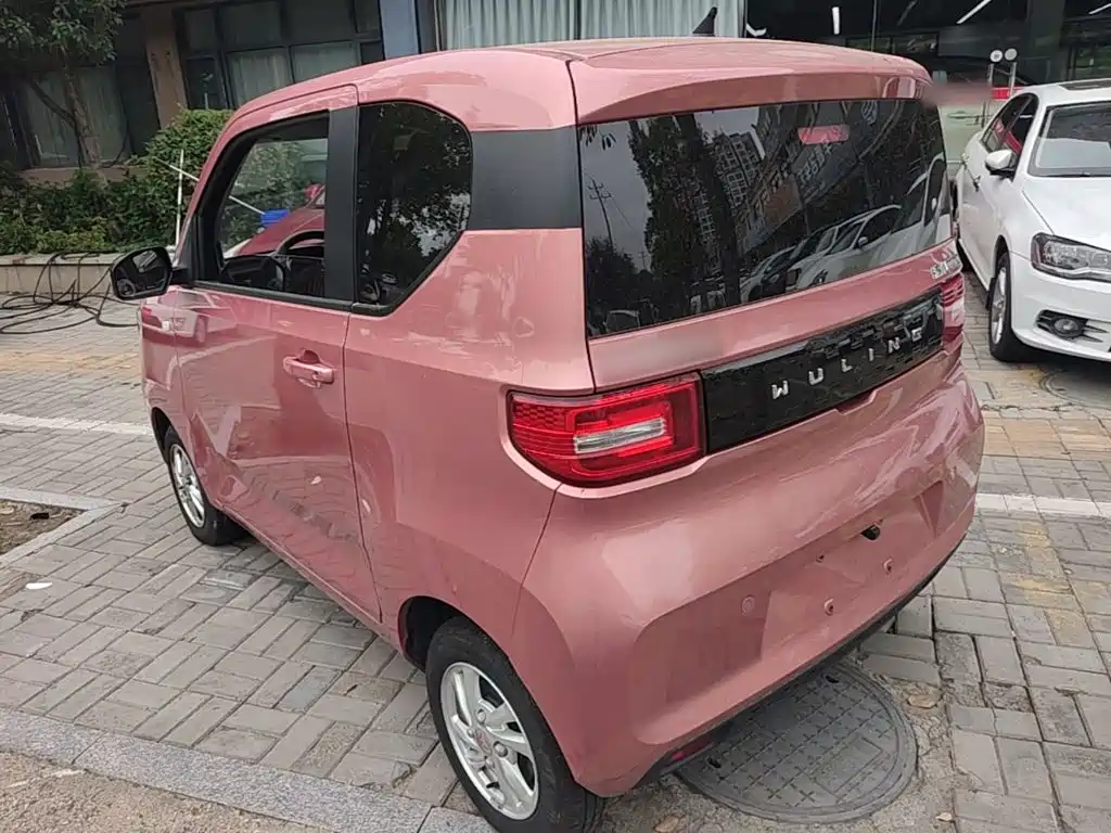 Wuling MINIEV — миниатюра 5