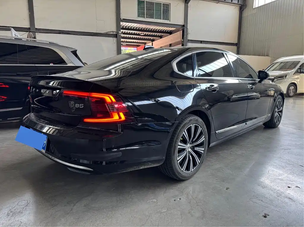Volvo S90 — миниатюра 4