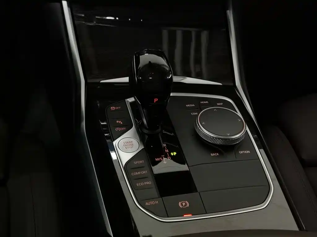 BMW 3 Series — миниатюра 13
