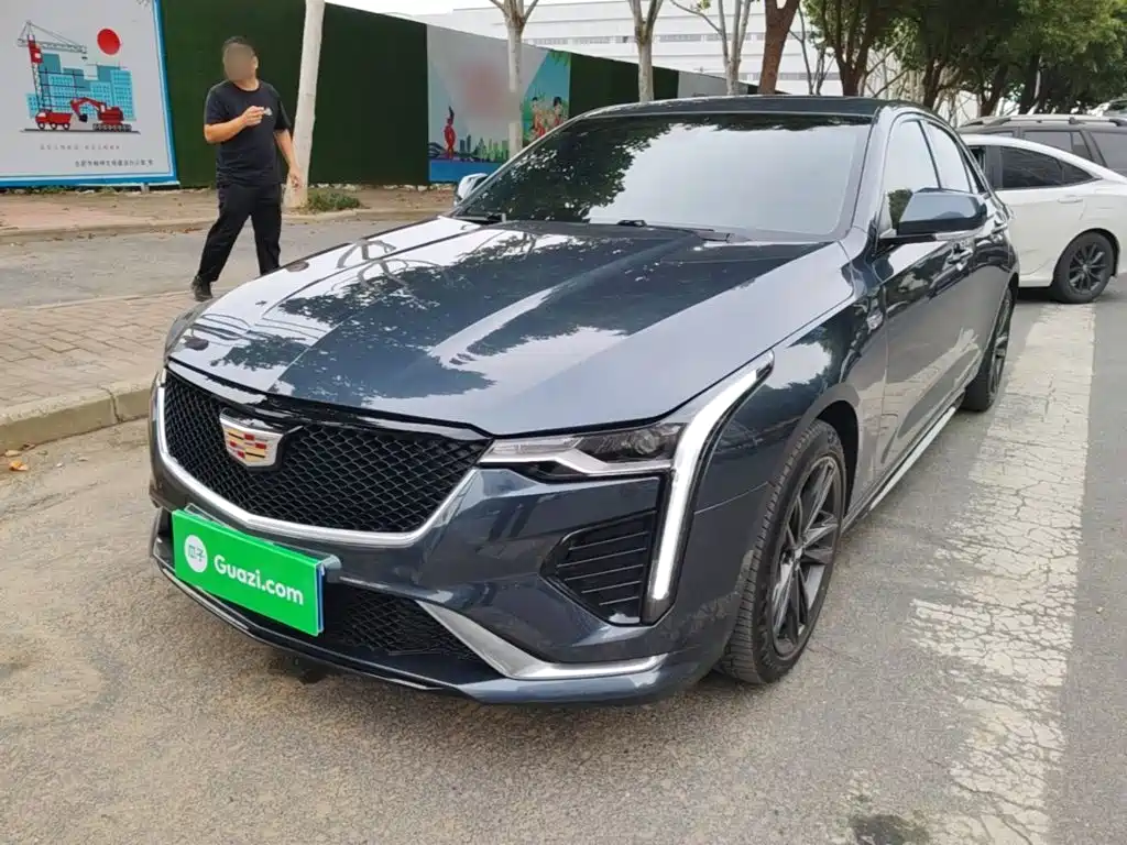 Cadillac CT4