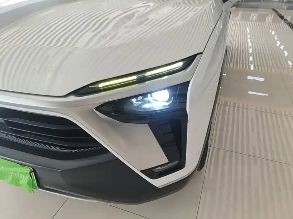 NIO ES8 — миниатюра 24