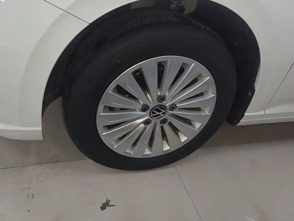 Volkswagen Lavida — миниатюра 23