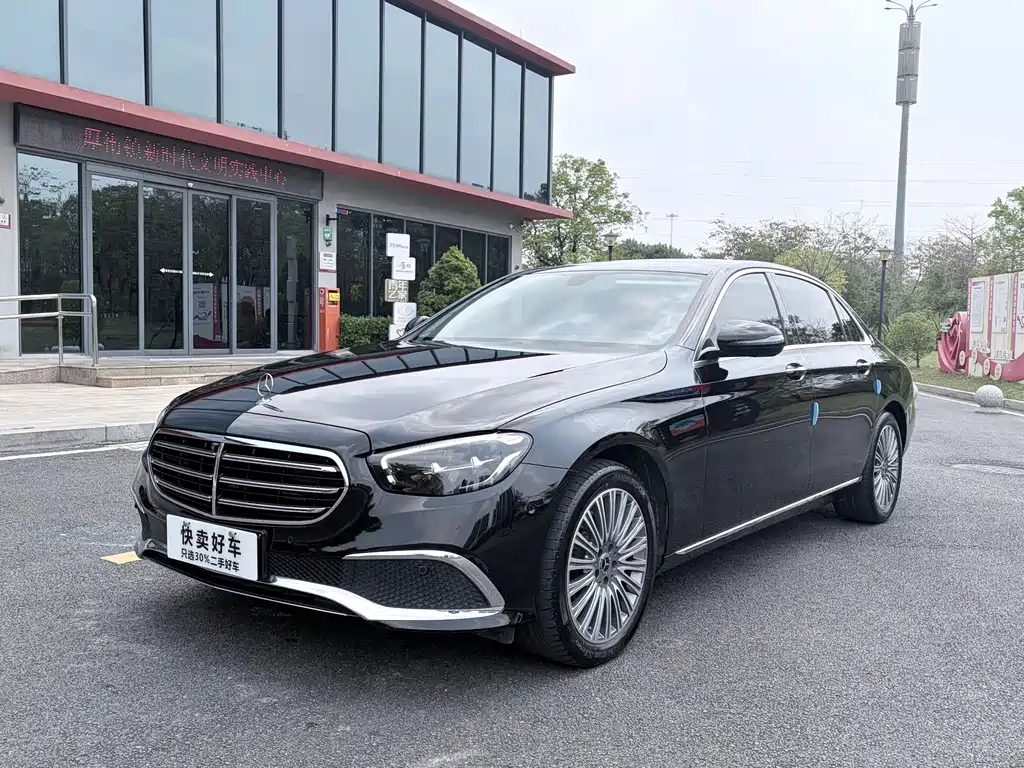 Mercedes-Benz E-Class 2023