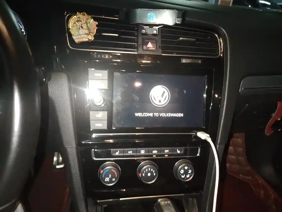 Volkswagen Golf — миниатюра 13