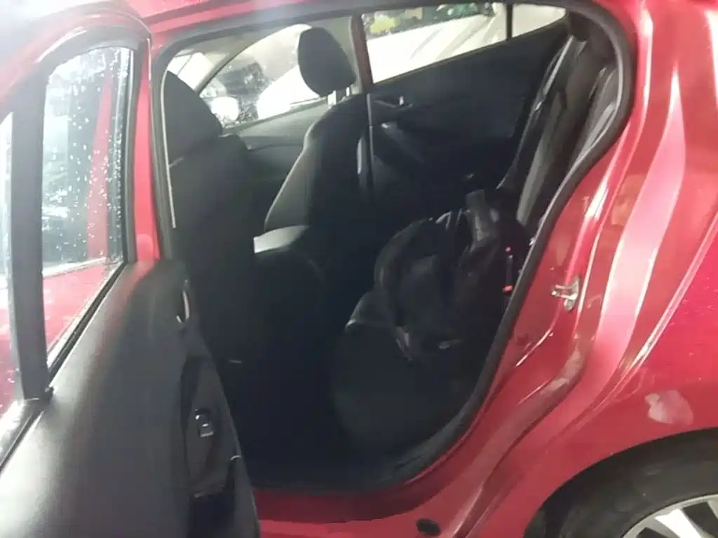 Mazda 3 Axela — миниатюра 17