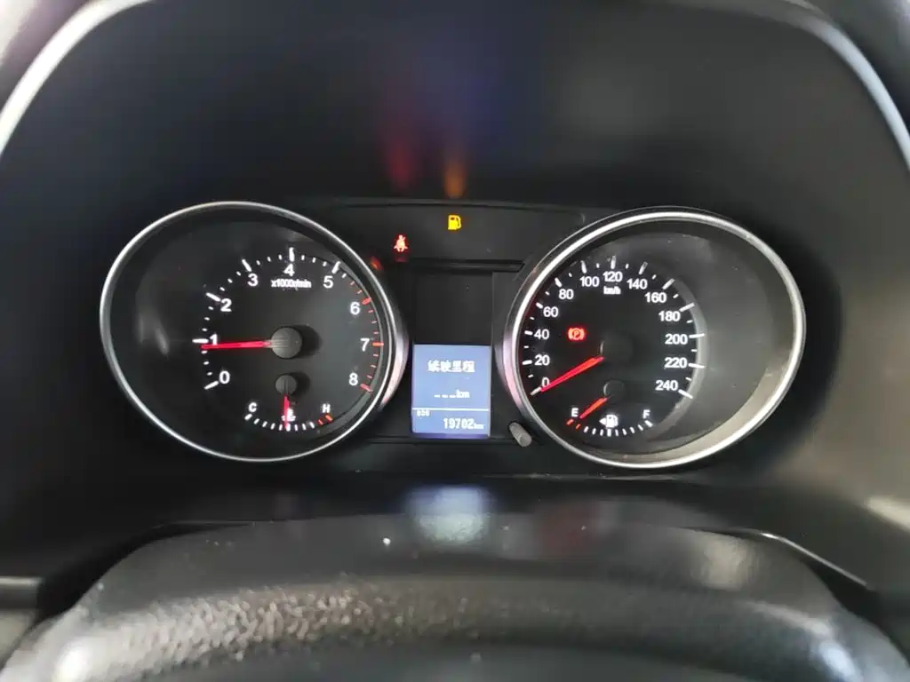 Haval M6 — миниатюра 12