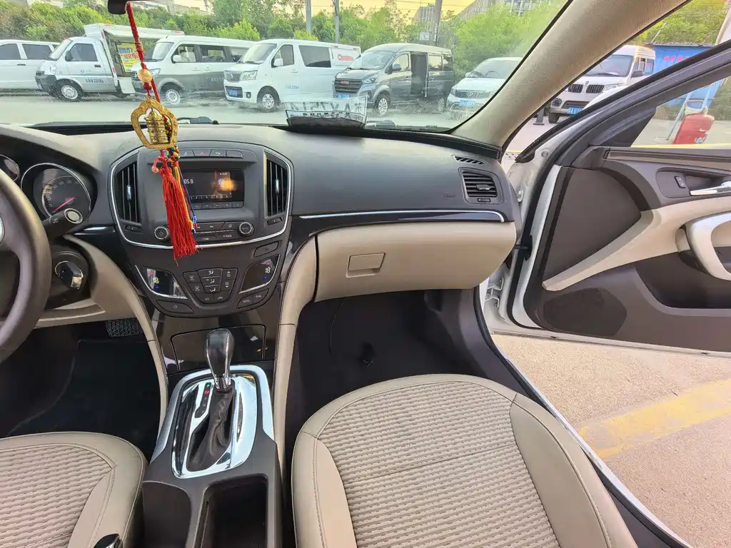 Buick Regal — миниатюра 8