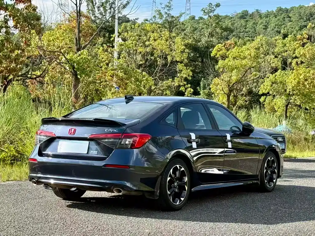 Honda Civic — миниатюра 4