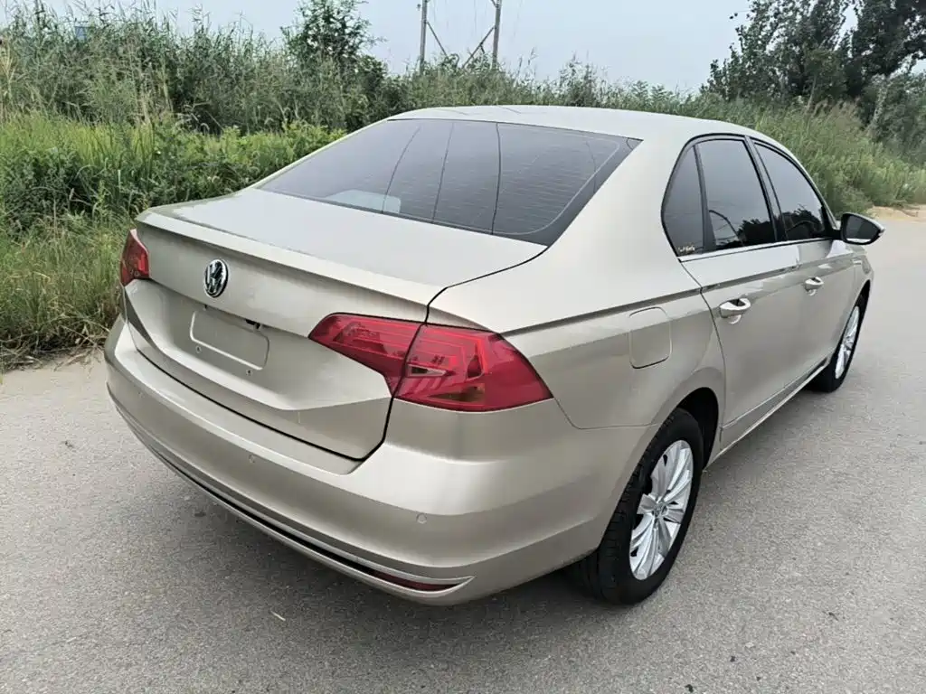 Volkswagen Bora — миниатюра 7