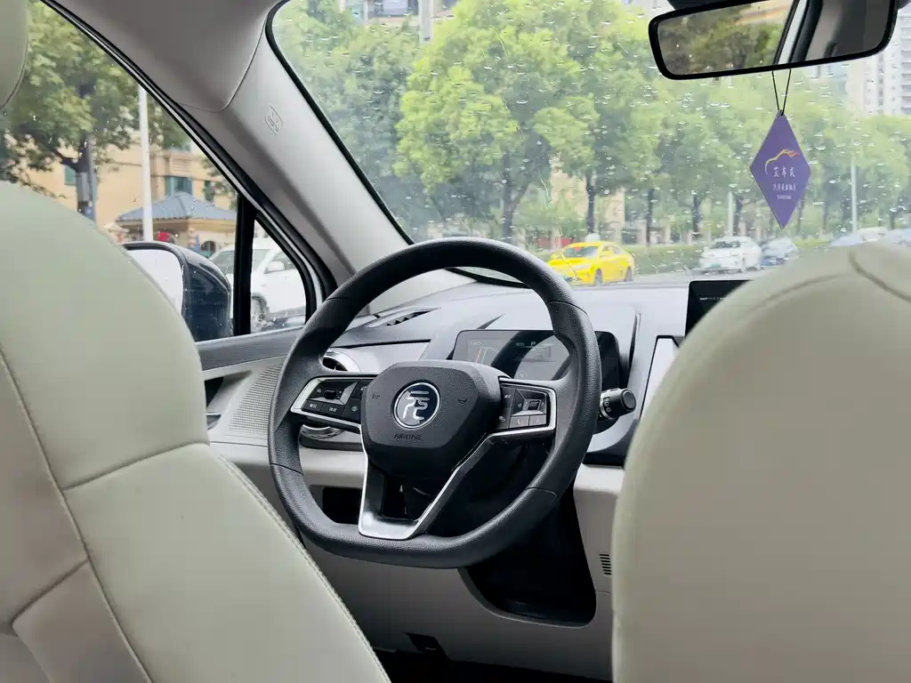 BYD Yuan Pro — миниатюра 17