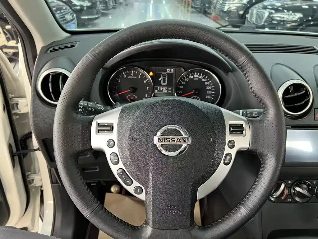 Nissan Qashqai — миниатюра 11
