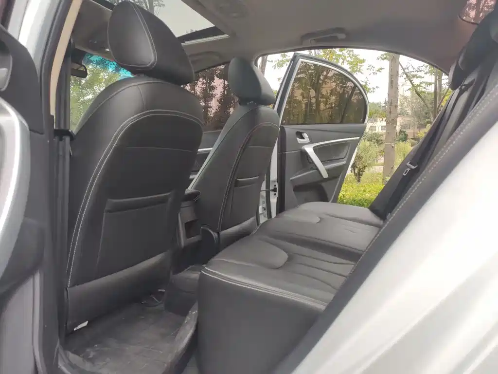 Geely Emgrand 2017 1.5L MT