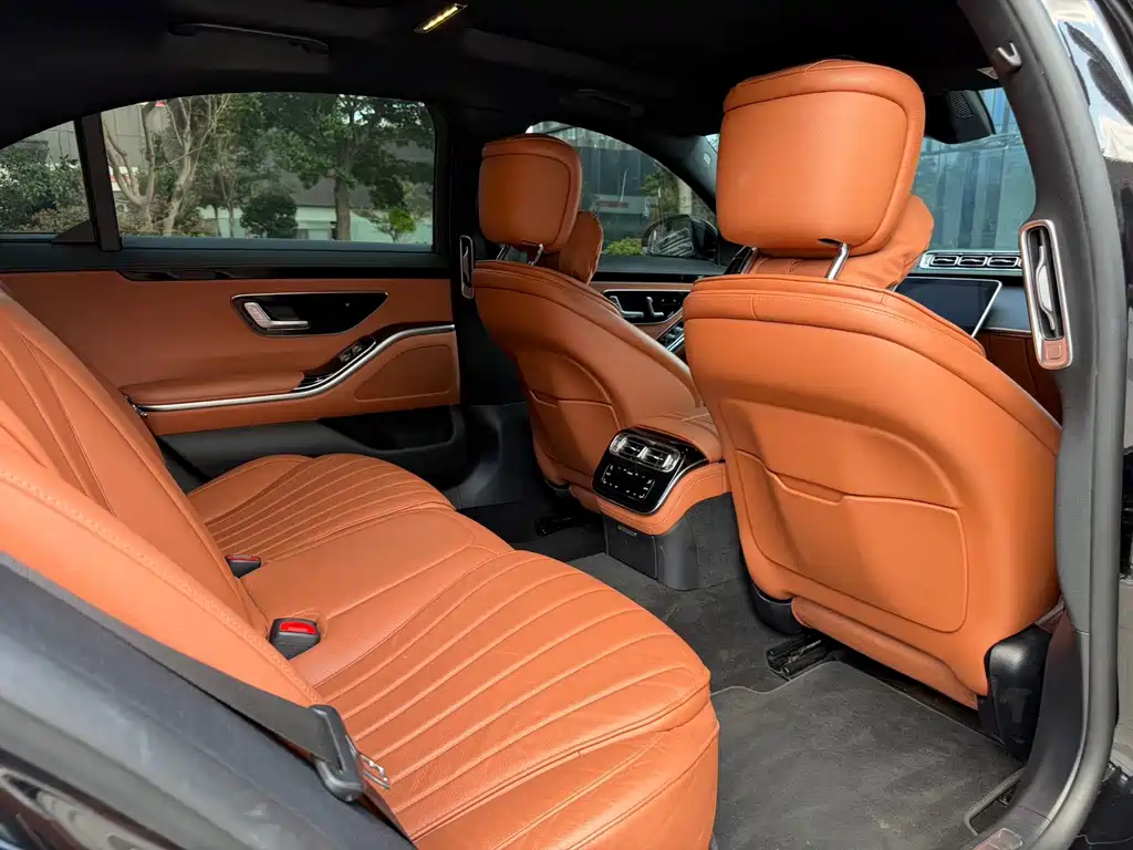 Mercedes-Benz S-Class — миниатюра 11