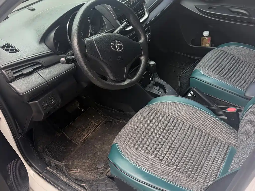 Toyota Yaris L — миниатюра 4