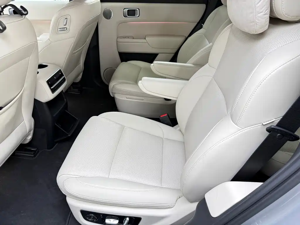 Li Auto Li L8 — миниатюра 6