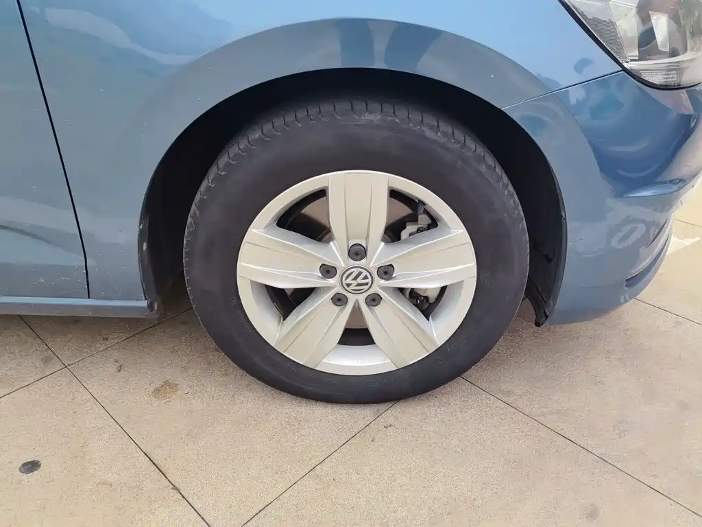 Volkswagen Touran — миниатюра 24
