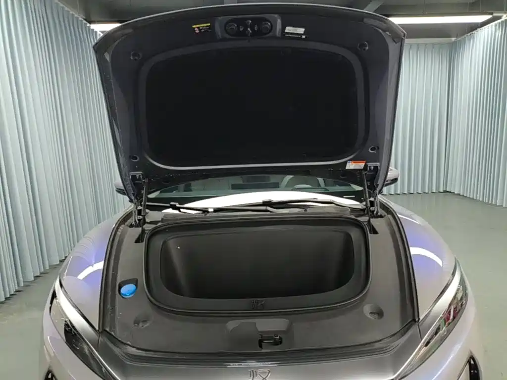 BYD Хань Ли — миниатюра 20