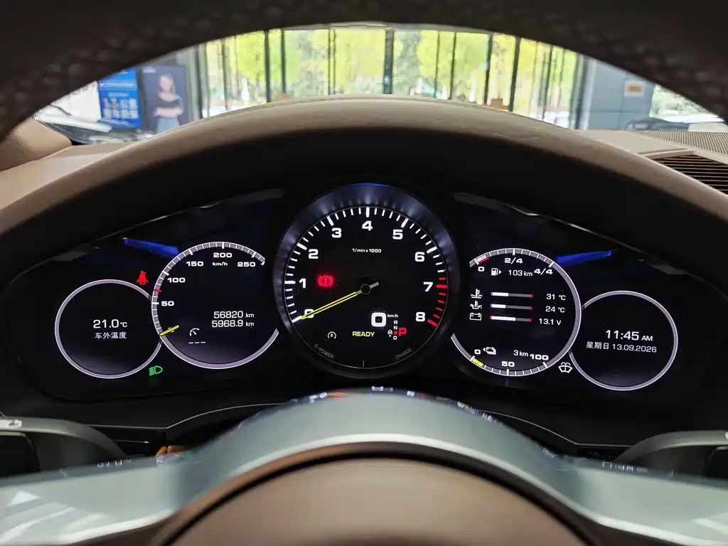 Porsche Cayenne Hybrid — миниатюра 10