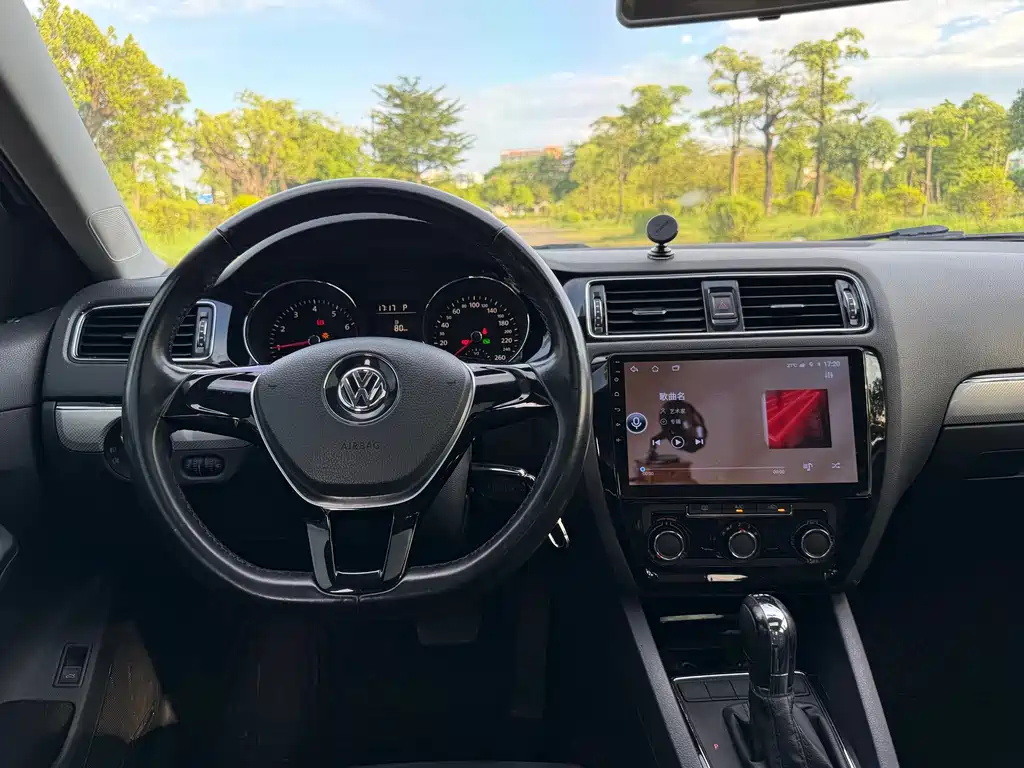 Volkswagen Sagitar — миниатюра 8