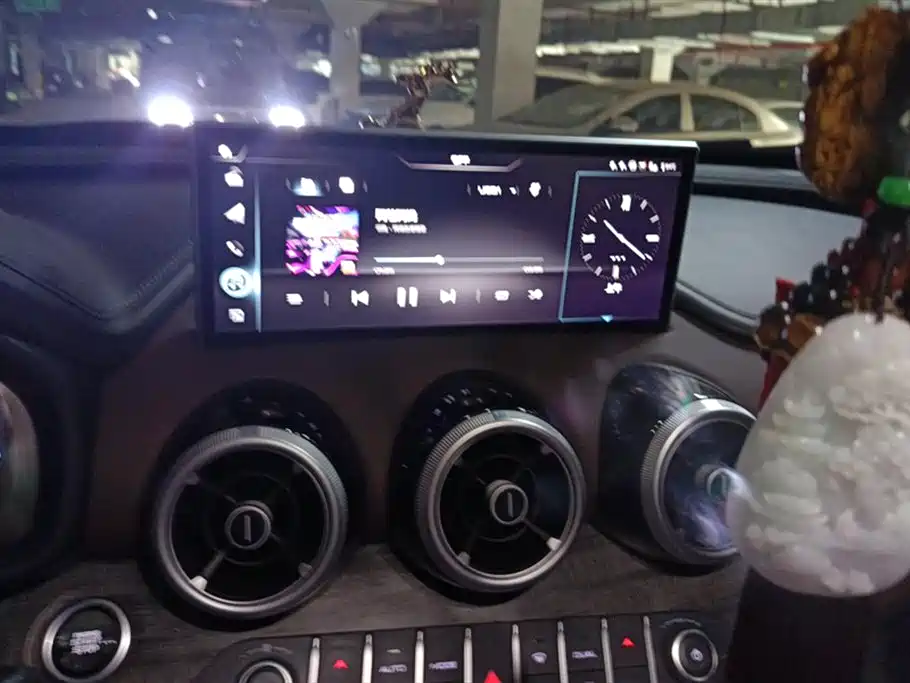 WEI PAI WEI BRAND VV7