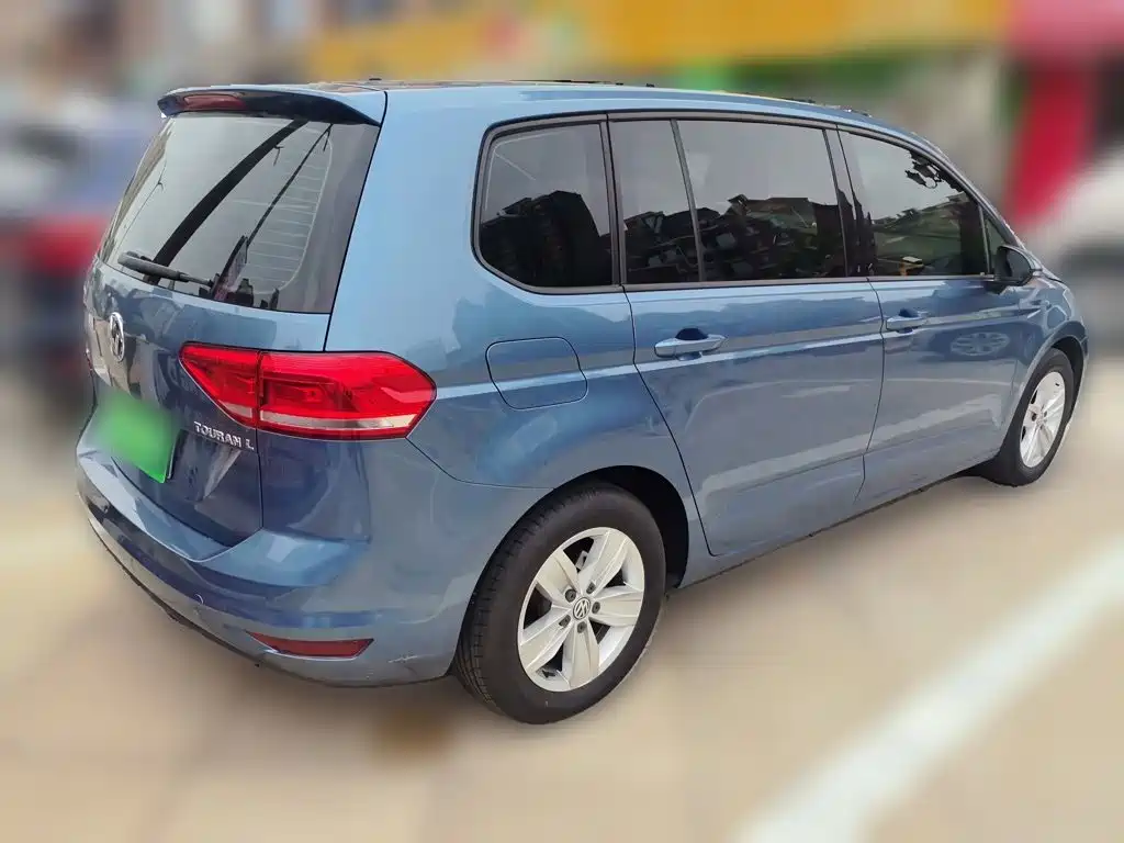 Volkswagen Touran — миниатюра 4